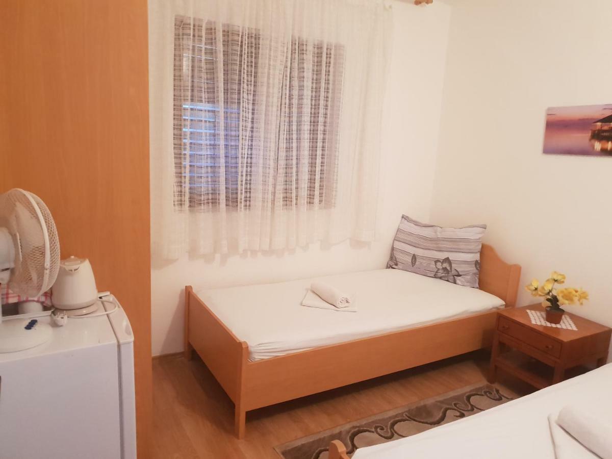 Guest House Alisa Hvar Town Exterior foto