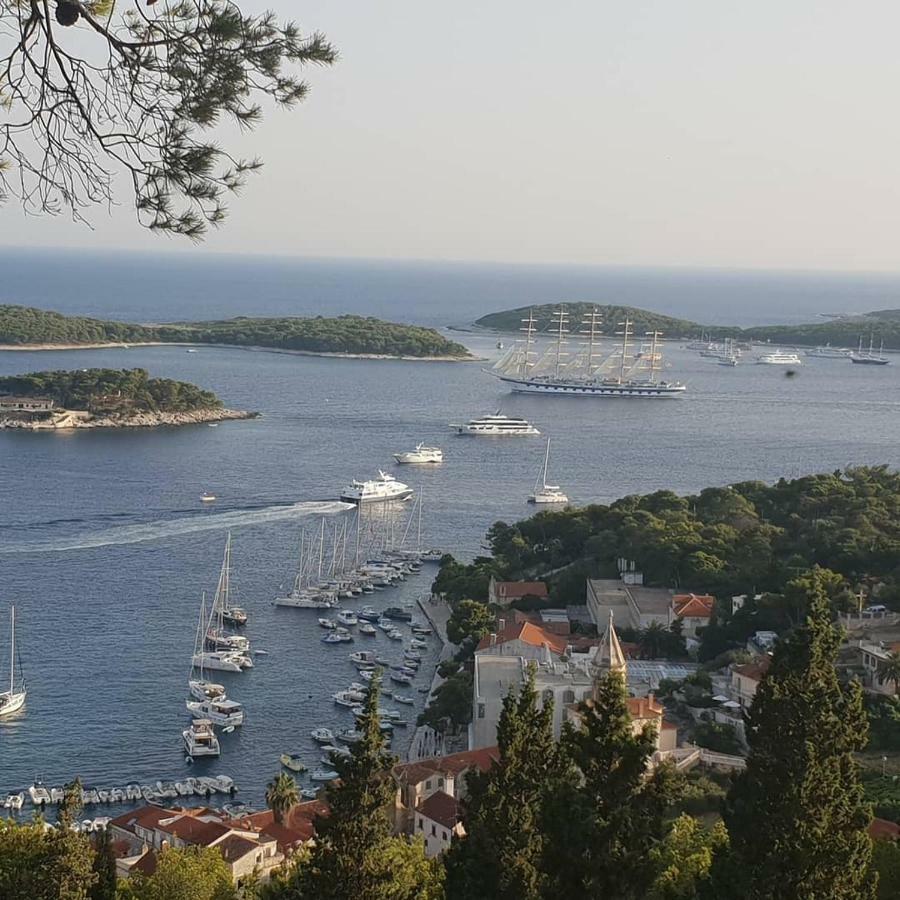 Guest House Alisa Hvar Town Exterior foto